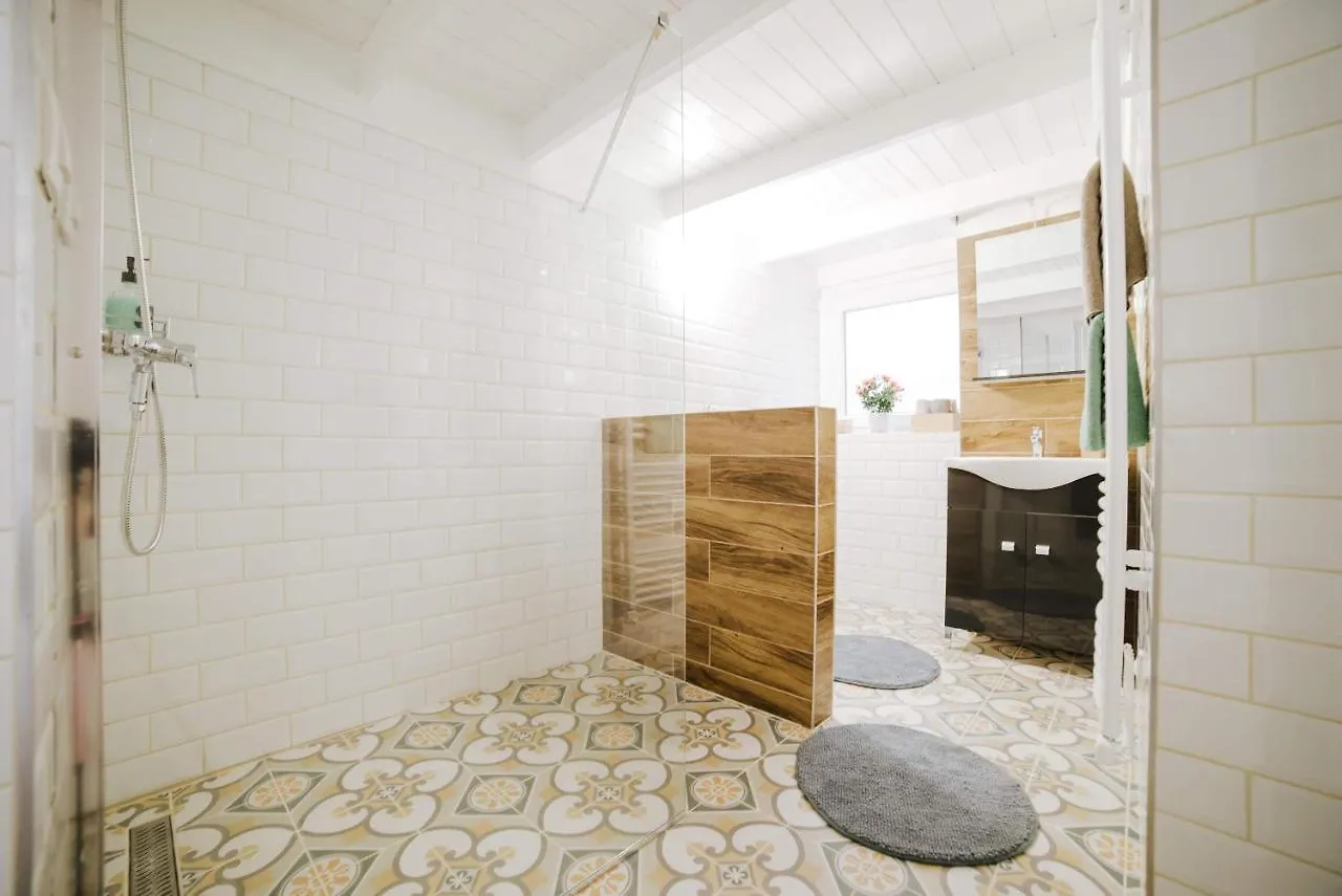 בודפשט Comfy Apartment With Ac At New York Cafe